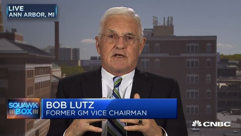 Bob Lutz: 'Tesla supporters are like members of a religious cult'